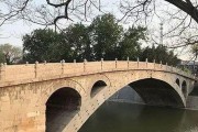 攻略官渡大桥，制霸英雄联盟！（以英霸官渡大桥出装攻略）